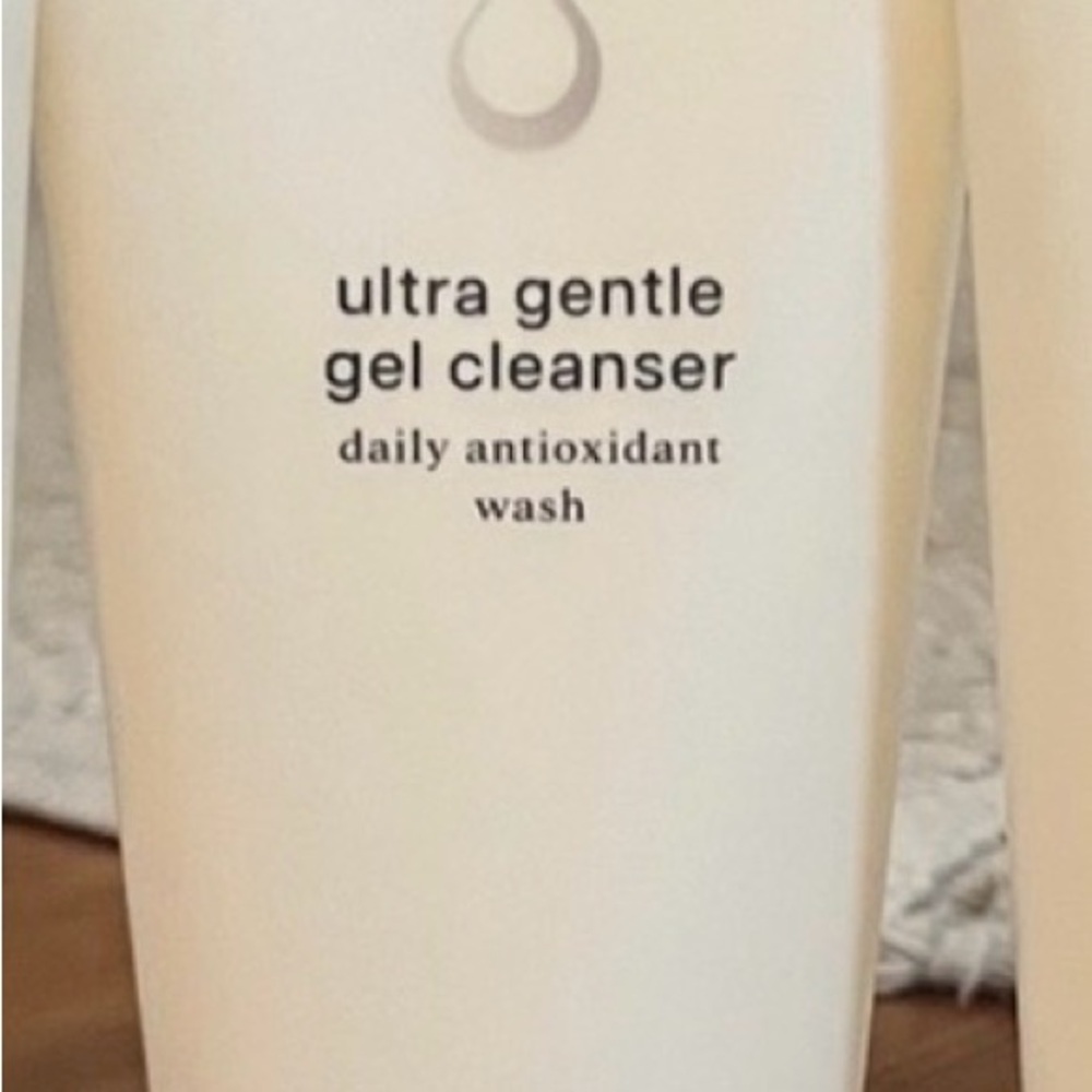 Gel cleanser